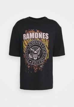 YOURTURN RAMONES TEE UNISEX - T-shirt imprimé Soldes t shirt Col rond all 12 YOURTURN RAMONES TEE UNISEX - T-shirt imprimé Soldes t shirt Col rond all -YOURTURN Soldes 04271fa88f00464b9a244f780f28b3a9