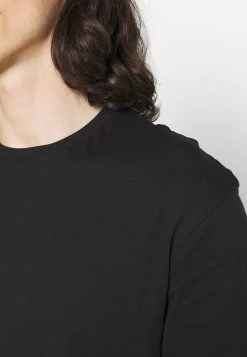 Prix Gelé YOURTURN 2 PACK UNISEX - T-shirt basique t shirt Col rond all 15 Prix Gelé YOURTURN 2 PACK UNISEX - T-shirt basique t shirt Col rond all -YOURTURN Soldes 150c6fb84df94e97aeafe207e1f6cb39