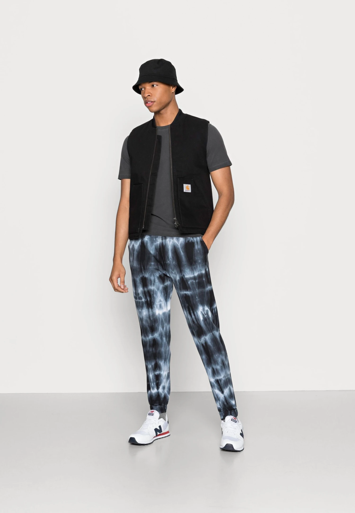 Meilleure qualité YOURTURN MONOCHROME TIE DYE JOGGER UNISEX - Pantalon de survêtement trouser Haute all 4 Meilleure qualité YOURTURN MONOCHROME TIE DYE JOGGER UNISEX - Pantalon de survêtement trouser Haute all – Image 2