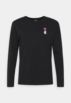 YOURTURN UNISEX - T-shirt à manches longues Prix Exclusifs t shirt Col rond all 17 YOURTURN UNISEX - T-shirt à manches longues Prix Exclusifs t shirt Col rond all -YOURTURN Soldes 1a9e9f56052c4717b01f976227fa436d 1