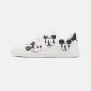 YOURTURN DISNEY UNISEX - Baskets basses Marchandise de première qualité sneaker Rond all 2 YOURTURN DISNEY UNISEX - Baskets basses Marchandise de première qualité sneaker Rond all -YOURTURN Soldes 23263ab3128e486ab3bc4f1b45a285a6