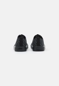 Soldes En Ligne YOURTURN UNISEX - Baskets basses sneaker Rond all 11 Soldes En Ligne YOURTURN UNISEX - Baskets basses sneaker Rond all -YOURTURN Soldes 258c318b09a846a89c67d7a2691f12cb