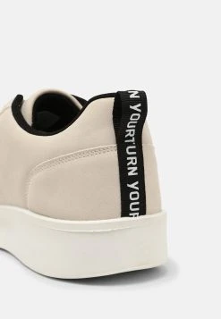 50% Off De Vente YOURTURN UNISEX - Baskets basses sneaker Rond all -YOURTURN Soldes 295fa572833e40c79b3da2e09e99b717