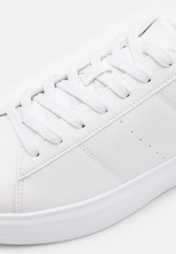 YOURTURN UNISEX - Baskets basses Prix Favorable sneaker Rond all 17 YOURTURN UNISEX - Baskets basses Prix Favorable sneaker Rond all -YOURTURN Soldes 2bca48886ddb4132adbb708aff93e178