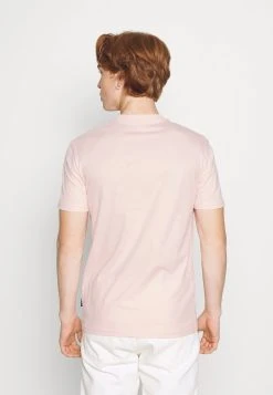 Prix Allégé YOURTURN UNISEX - T-shirt basique - pink t shirt Col rond all -YOURTURN Soldes 379dca5a3687444782ae71de012a6470