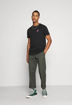 Prix Allégé YOURTURN UNISEX - T-shirt imprimé t shirt Col rond all -YOURTURN Soldes 4371746427114cd6bff90ffc2eacd1e8