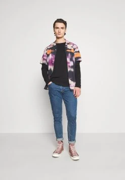 YOURTURN UNISEX - T-shirt à manches longues Prix Cassé t shirt Col rond all -YOURTURN Soldes 4925a60fe1694db3855dfc2ee9116dc7