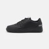 Prix Équitable YOURTURN BATMAN UNISEX - Baskets basses sneaker Rond all -YOURTURN Soldes 4bf46aa280344239a3dbb14d19e52185 1
