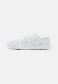Soldes En Ligne YOURTURN UNISEX - Baskets basses sneaker Rond all 15 Soldes En Ligne YOURTURN UNISEX - Baskets basses sneaker Rond all -YOURTURN Soldes 56d6f84bb7d9482db2652627b78ee307