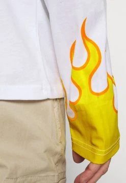 YOURTURN Prix Discount UNISEX - T-shirt à manches longues t shirt Col rond all -YOURTURN Soldes 5b82d3ee13a645a995cb5598e79576d8