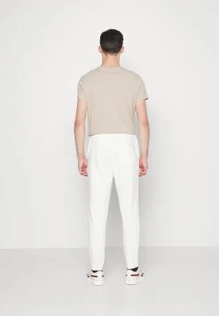 YOURTURN UNISEX - Pantalon de survêtement Prix Aimable trouser Normale all 13 YOURTURN UNISEX - Pantalon de survêtement Prix Aimable trouser Normale all -YOURTURN Soldes 624b02b9a3664658bd63de22a701d779