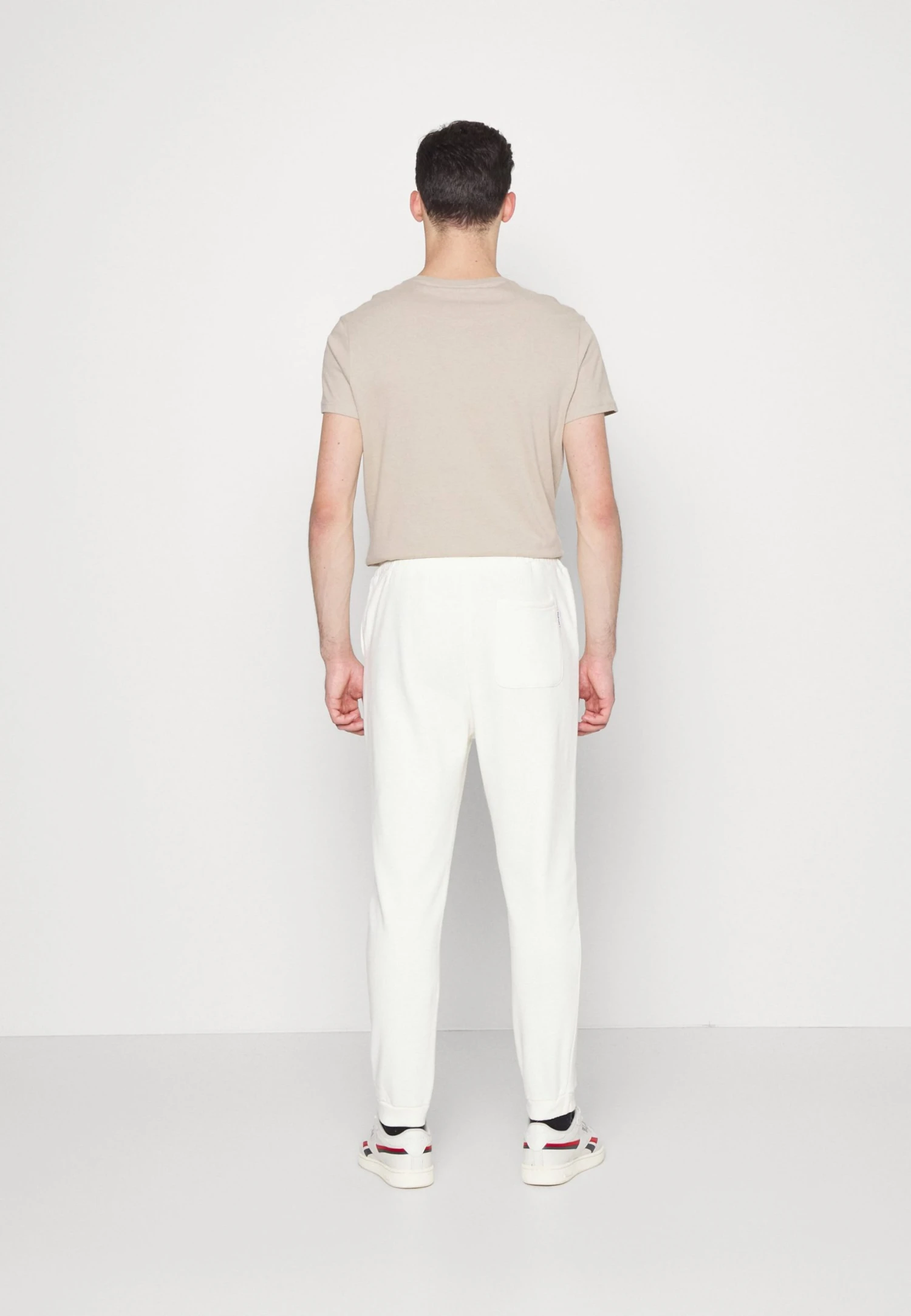 YOURTURN UNISEX - Pantalon de survêtement Prix Aimable trouser Normale all 5 YOURTURN UNISEX - Pantalon de survêtement Prix Aimable trouser Normale all – Image 3