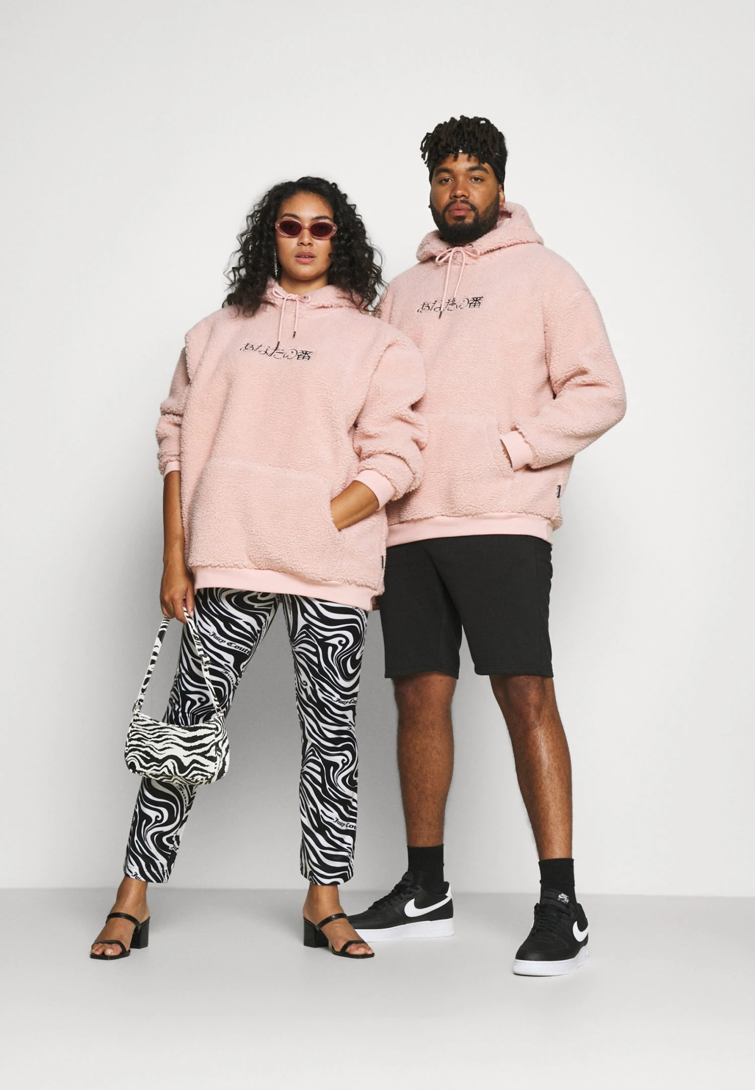 YOURTURN UNISEX - Sweat à capuche Prix Compétitif pullover Capuche all 4 YOURTURN UNISEX - Sweat à capuche Prix Compétitif pullover Capuche all – Image 2