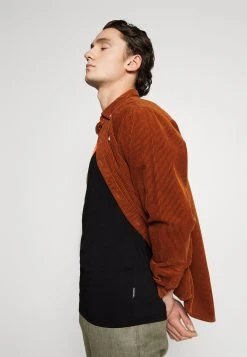 YOURTURN UNISEX - T-shirt imprimé Prix Incroyables t shirt Col rond all -YOURTURN Soldes 666bb58f8ccd4fdc82b612c13ca14e34