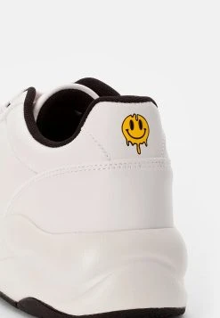 Prix Dégriffé YOURTURN UNISEX - Baskets basses sneaker Rond all 13 Prix Dégriffé YOURTURN UNISEX - Baskets basses sneaker Rond all -YOURTURN Soldes 742851b324eb453bb44613fcea9e5f8d