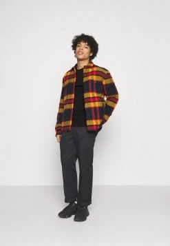 YOURTURN Meilleur Prix Garanti UNISEX - T-shirt imprimé t shirt Col rond all -YOURTURN Soldes 7bc0ae7da92146269a8d5f9ef90b779d