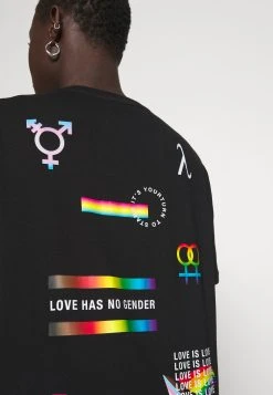 YOURTURN PRIDE UNISEX - T-shirt imprimé Rabais t shirt Col rond all 13 YOURTURN PRIDE UNISEX - T-shirt imprimé Rabais t shirt Col rond all -YOURTURN Soldes 7cb8c1a59ac3434e9bfba80e87aa9565