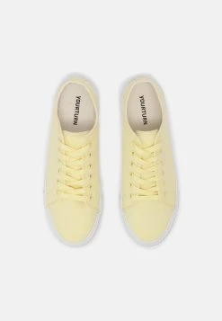 YOURTURN UNISEX - Baskets basses - yellow Prix Préférentiel sneaker Rond all -YOURTURN Soldes 8c4b2bdd7ce24faeb2959be11a48682b