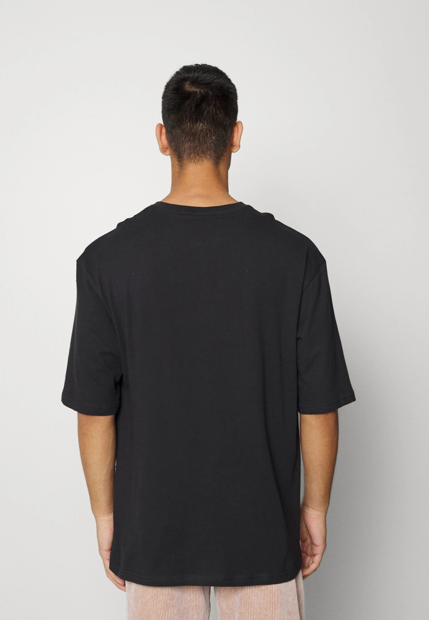 YOURTURN RAMONES TEE UNISEX - T-shirt imprimé Soldes t shirt Col rond all 5 YOURTURN RAMONES TEE UNISEX - T-shirt imprimé Soldes t shirt Col rond all – Image 3