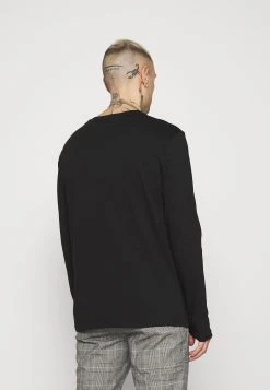 Qualité Fiable YOURTURN UNISEX - T-shirt à manches longues t shirt Col rond all 12 Qualité Fiable YOURTURN UNISEX - T-shirt à manches longues t shirt Col rond all -YOURTURN Soldes 982c06167d44407f9ad97af01d93e36e