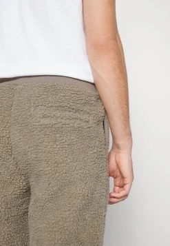 YOURTURN Pantalon de survêtement En Remise trouser Normale all 13 YOURTURN Pantalon de survêtement En Remise trouser Normale all -YOURTURN Soldes a4787ca8ba664e648e5d50eefd1f8d06