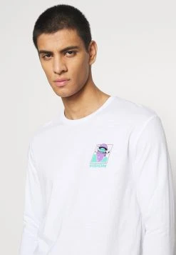 Prix Refroidis YOURTURN UNISEX - T-shirt à manches longues t shirt Col rond all -YOURTURN Soldes aa8bdc72525140a1bd95351e38e4398e