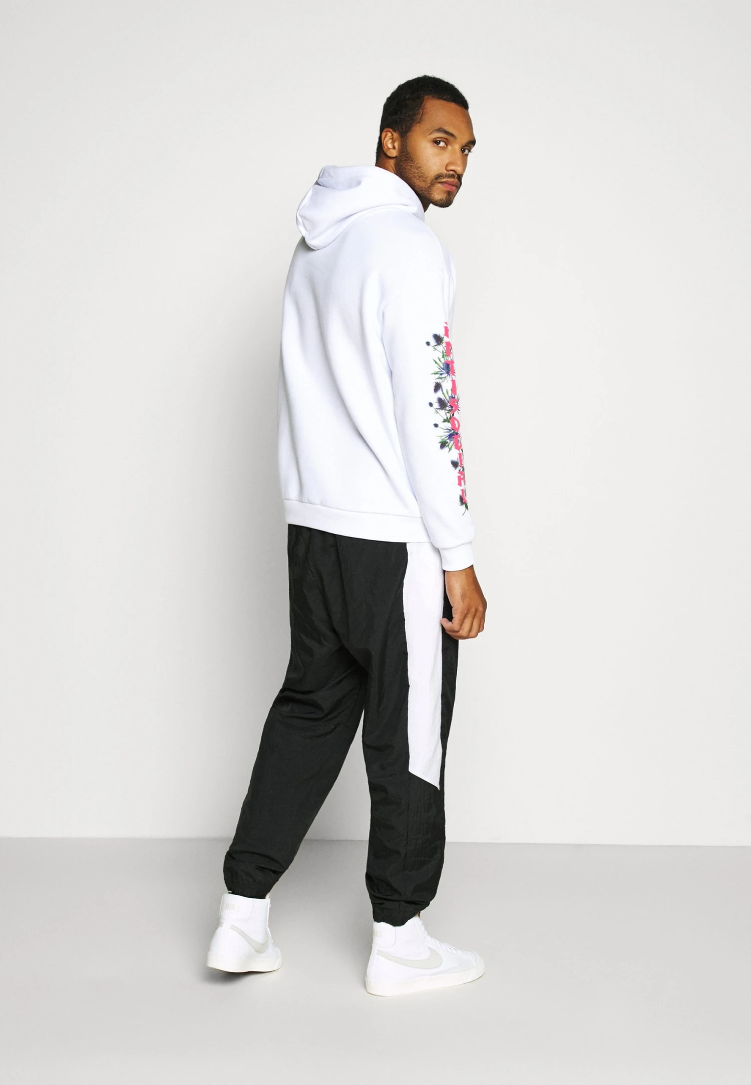 YOURTURN UNISEX - Sweat à capuche Prix Raisonnable pullover Capuche all 5 YOURTURN UNISEX - Sweat à capuche Prix Raisonnable pullover Capuche all – Image 3