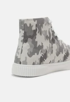 Se Vend Bas Prix YOURTURN UNISEX - Baskets montantes sneaker Rond all 14 Se Vend Bas Prix YOURTURN UNISEX - Baskets montantes sneaker Rond all -YOURTURN Soldes d766fde5e1b74f978d9ae0eba0571889