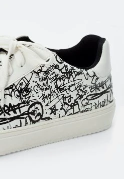 YOURTURN Soldes En Ligne UNISEX - Baskets basses sneaker Rond all -YOURTURN Soldes d852dc49b743435496bd8c9ddb5b4761