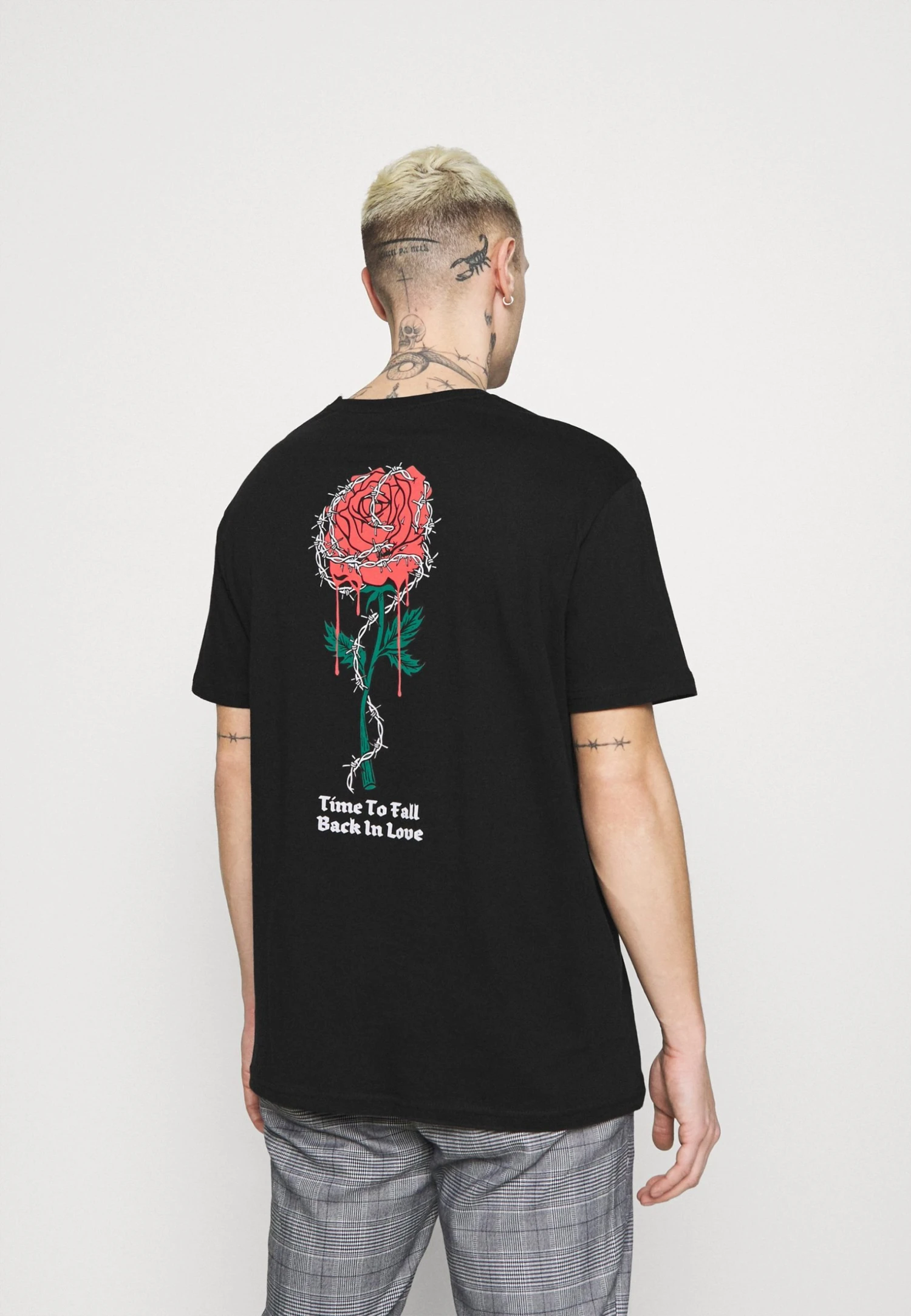 YOURTURN Prix Malin ROSE AND BARBED WIRE UNISEX - T-shirt imprimé t shirt Col rond all 5 YOURTURN Prix Malin ROSE AND BARBED WIRE UNISEX - T-shirt imprimé t shirt Col rond all – Image 3