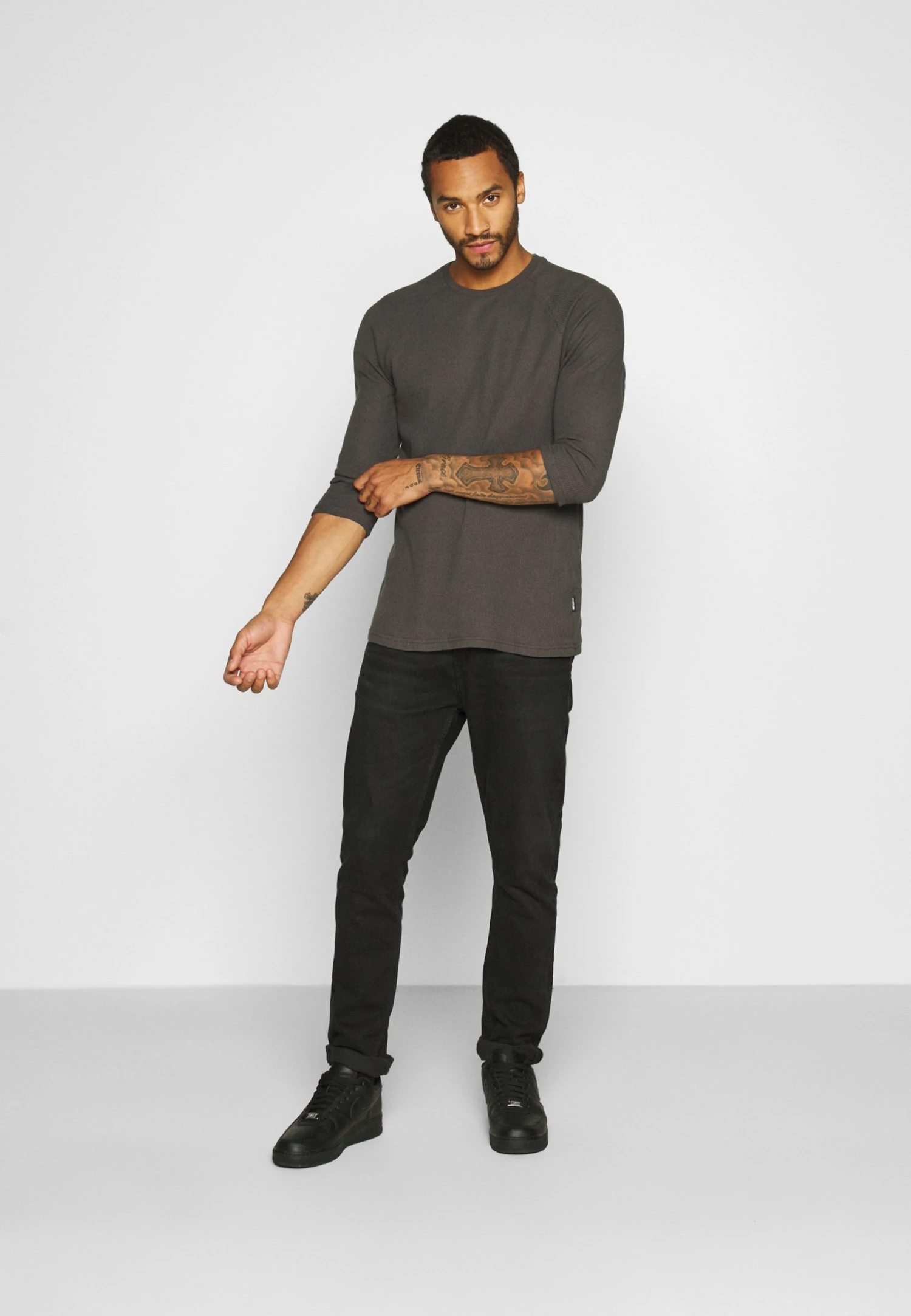 YOURTURN Prix d’Amis UNISEX - T-shirt à manches longues pullover Col rond all 4 YOURTURN Prix d’Amis UNISEX - T-shirt à manches longues pullover Col rond all – Image 2